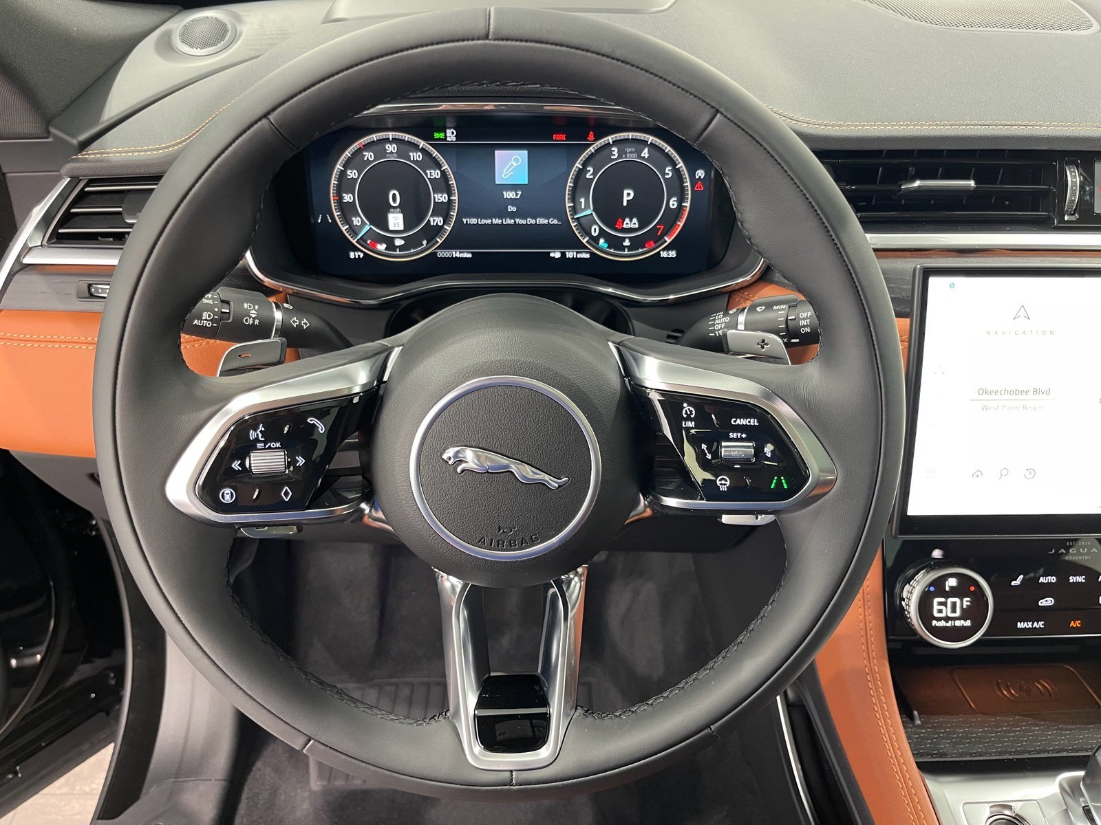 2026 Jaguar F-Pace R-Dynamic S - Photo 15