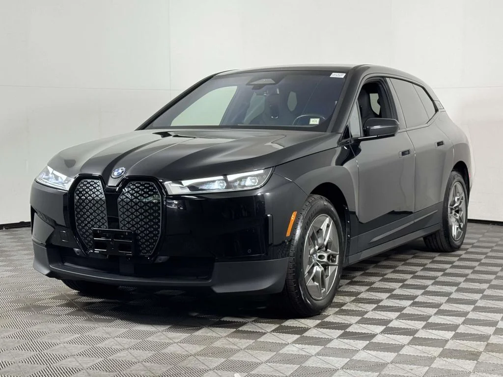 Certified Used 2023 Black BMW xDrive50 image 7