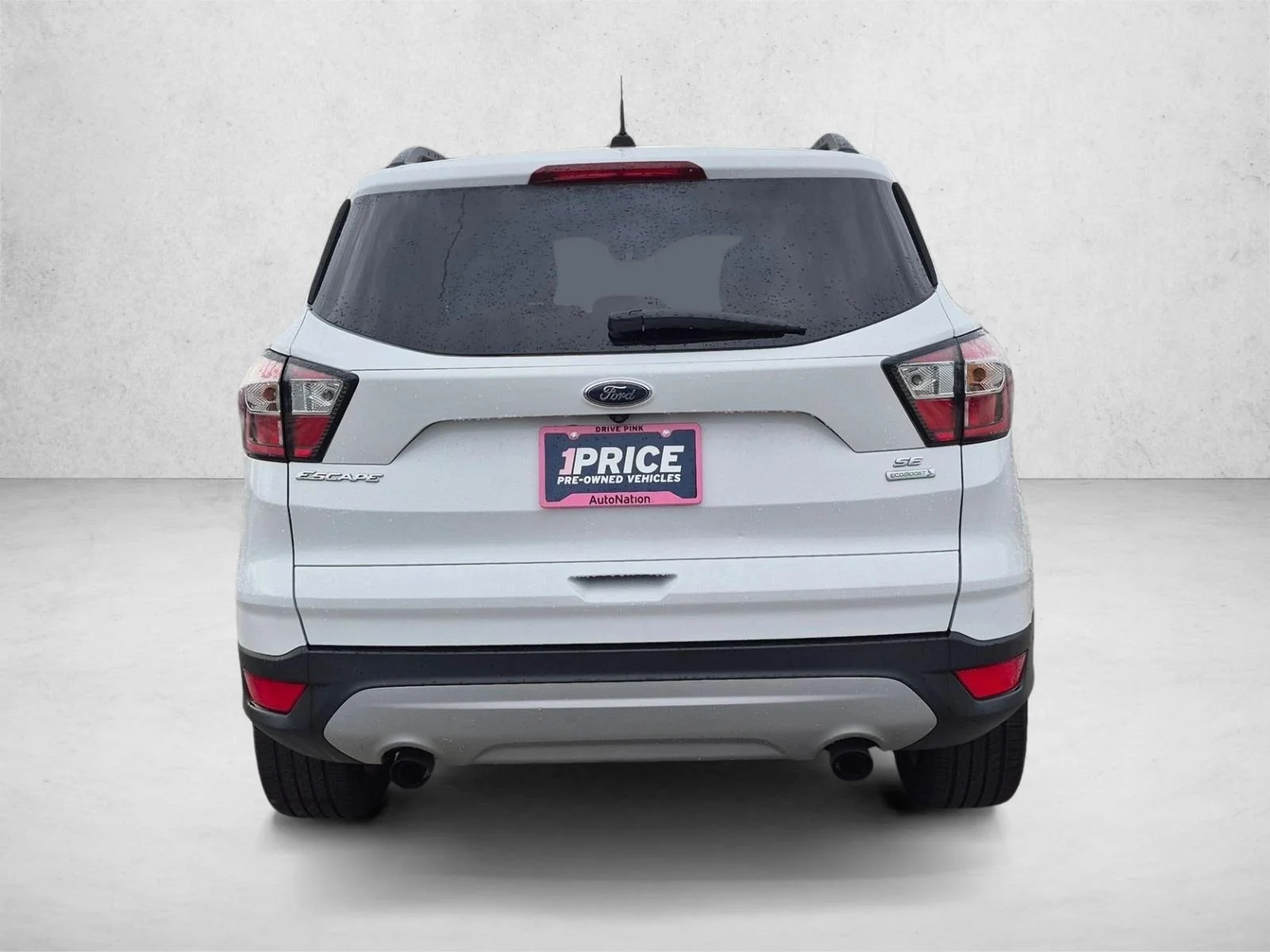 Used 2018 Oxford White Ford SE image 6