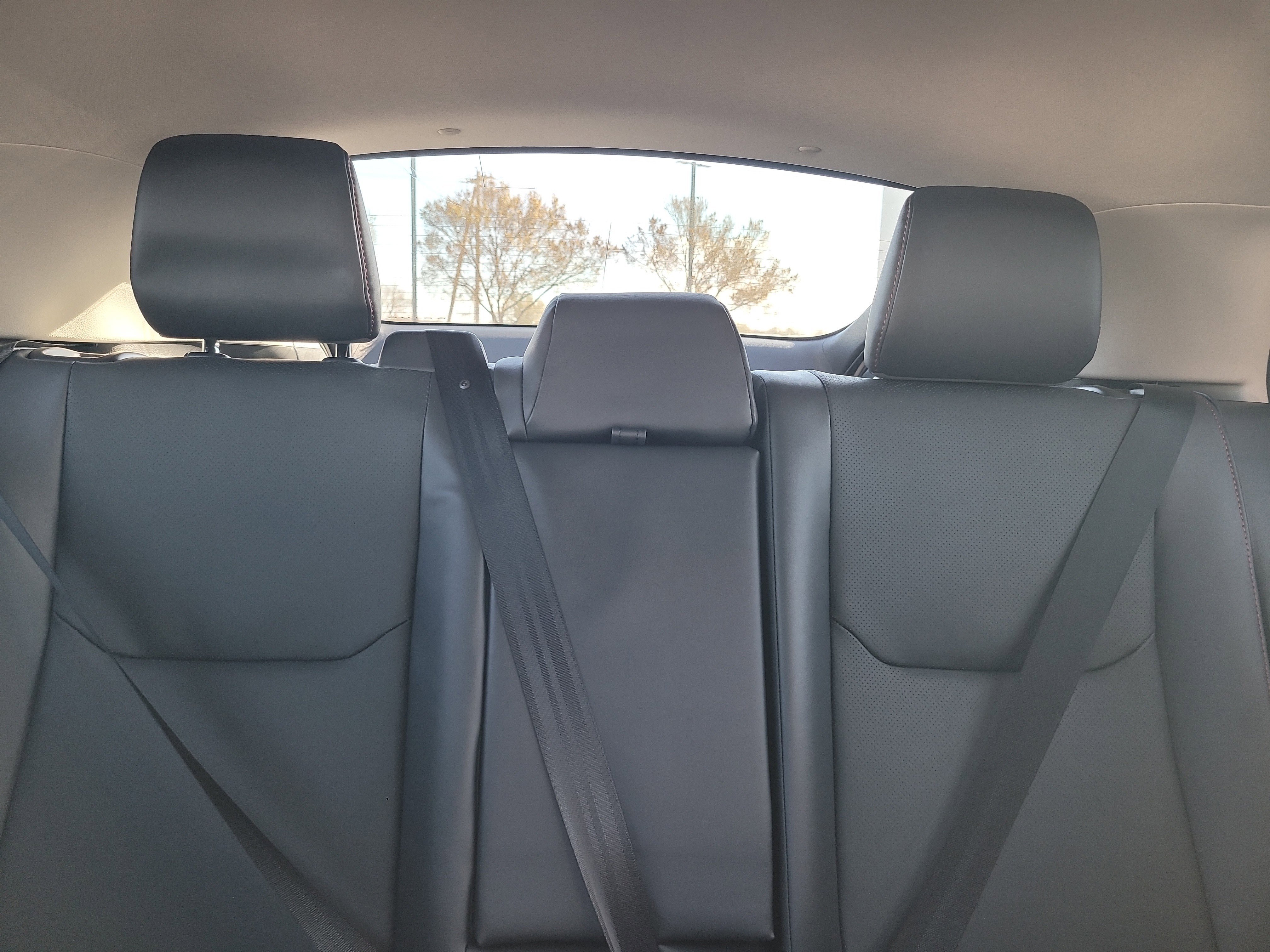 New 2026 Wind Chill Pearl <sup>1</sup> Toyota  XSE Premium image 23