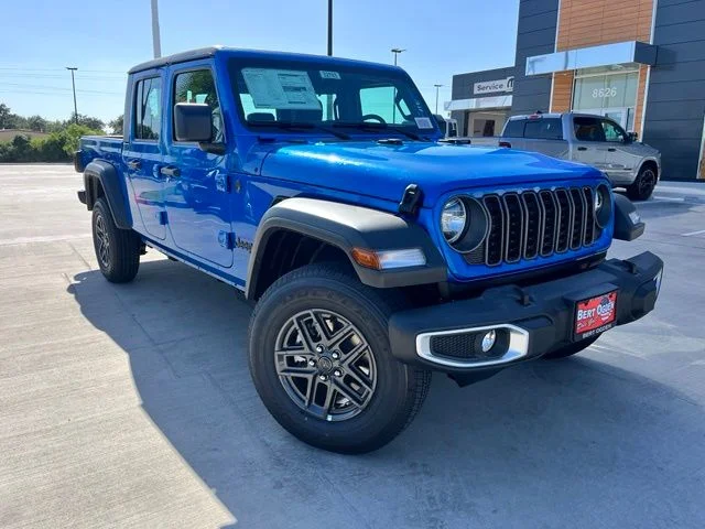 2026 Jeep Gladiator Sport