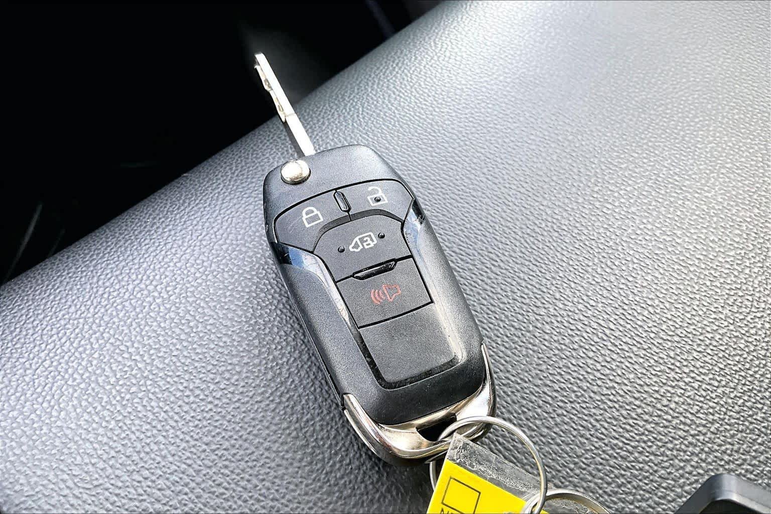Used 2025 Oxford White Ford  image 15