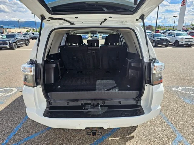 Used 2018 Super White Toyota SR5 image 8