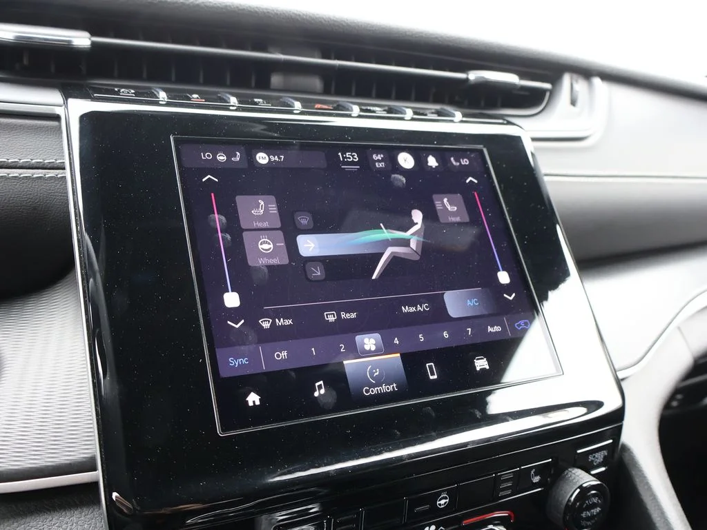 Used 2023 Gray Jeep Altitude X image 34