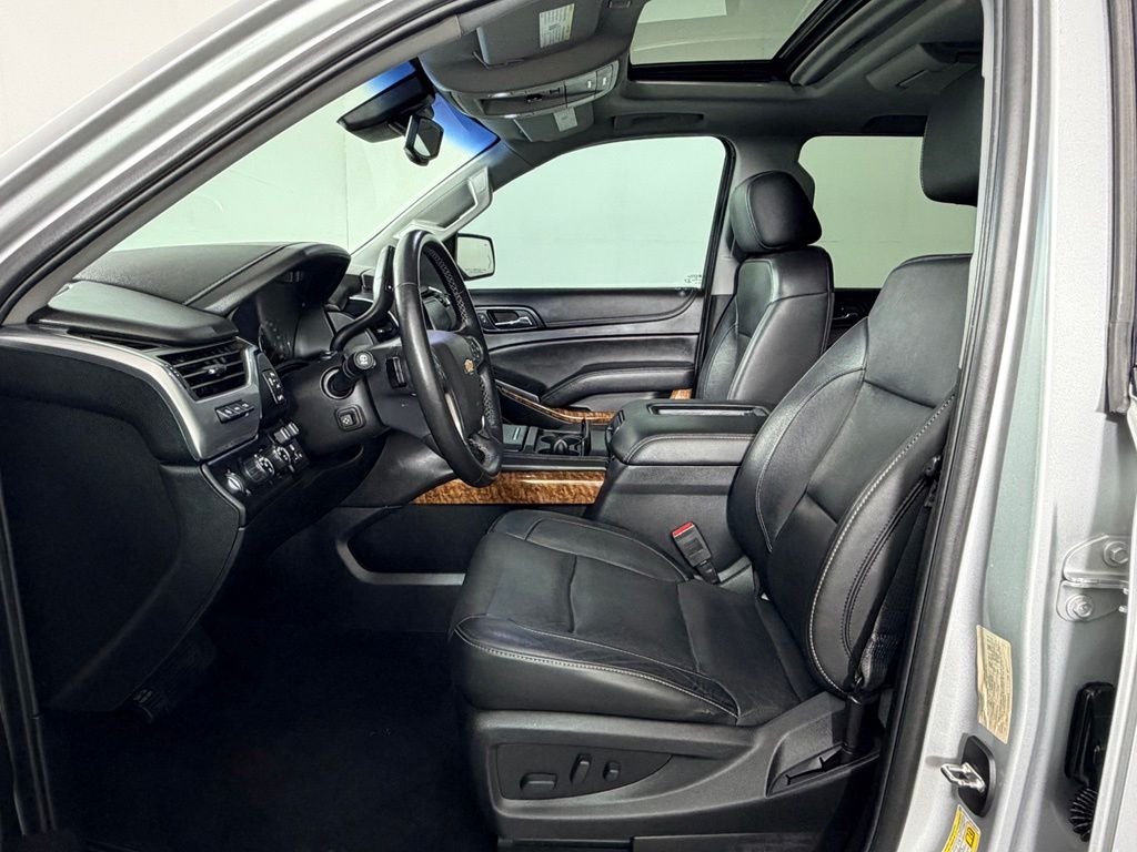 Used 2019 Silver Chevrolet Premier image 19