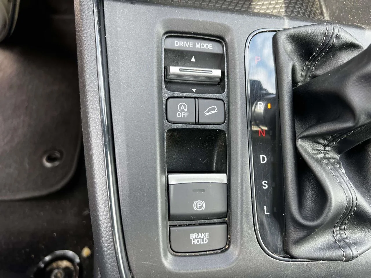 Used 2024 Crystal Black Pearl Honda EX-L AWD image 39