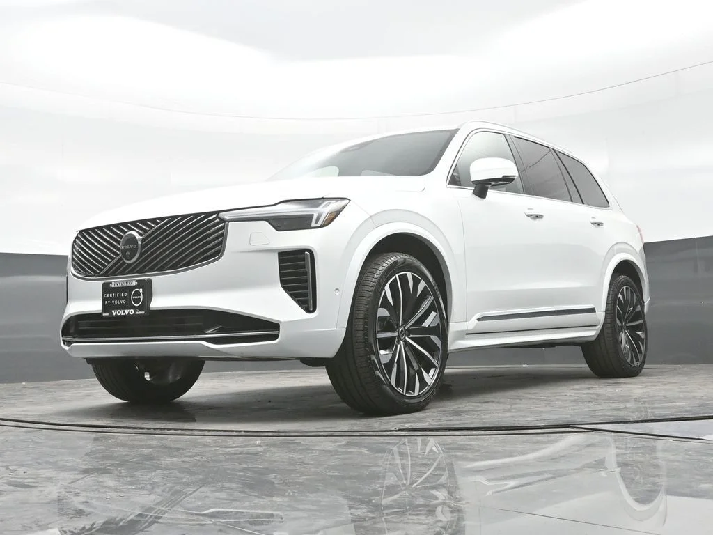 New 2026 Crystal White Volvo Plus image 29