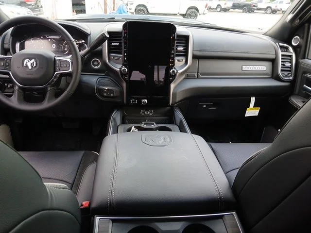 New 2026 Diamond Black Crystal Pearl-Coat Exterior Paint RAM Laramie image 19
