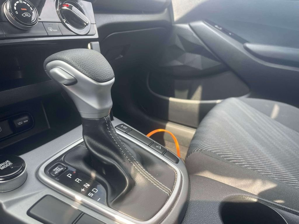 Used 2024 White Kia LX image 29