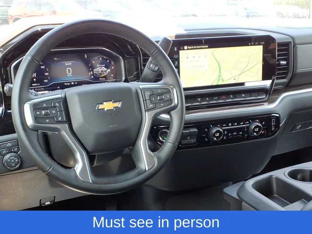 Used 2025 Summit White Chevrolet LT image 7