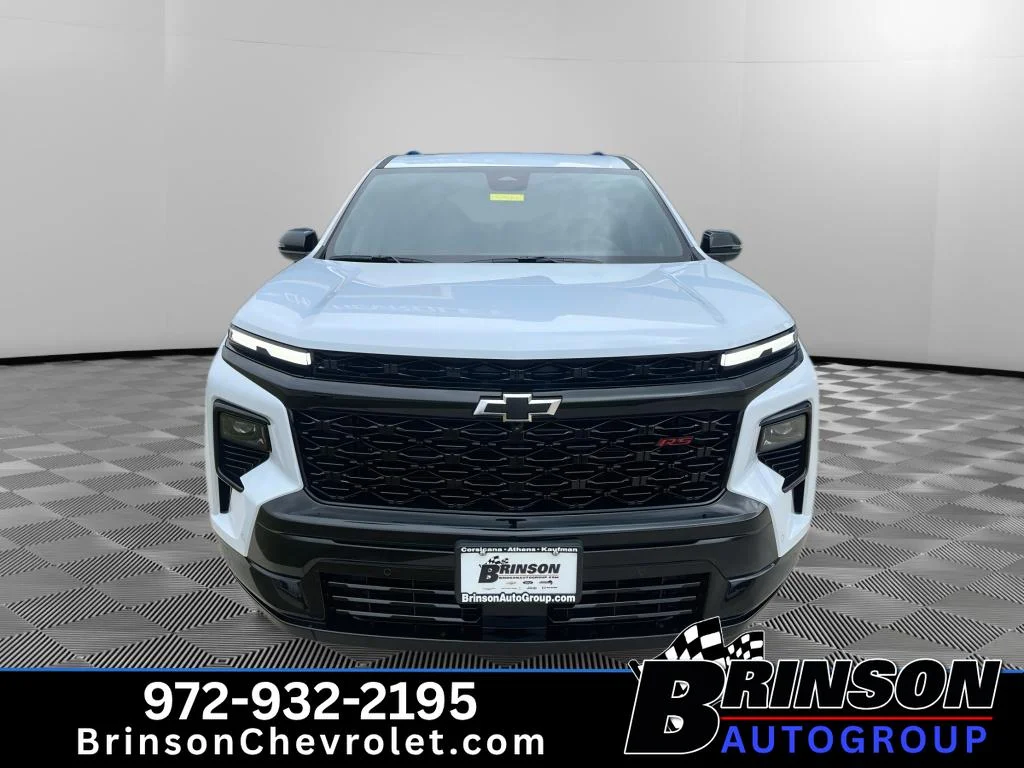 New 2026 Polar White Tricoat Chevrolet RS image 2