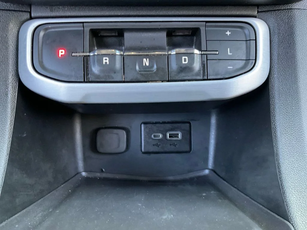 Used 2023 Red GMC SLE image 37
