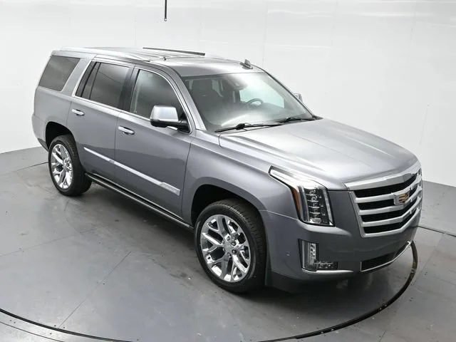 Used 2020 SATIN STEEL METALLIC Cadillac Premium Luxury image 33