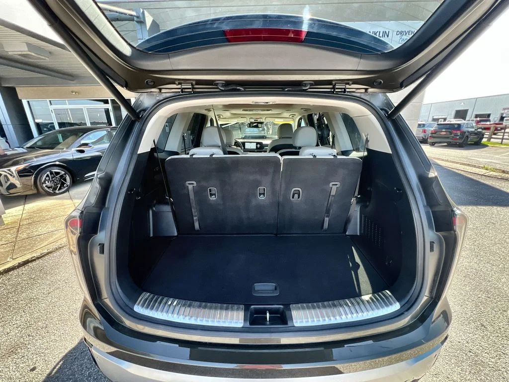 Used 2023 Green Kia SX image 25