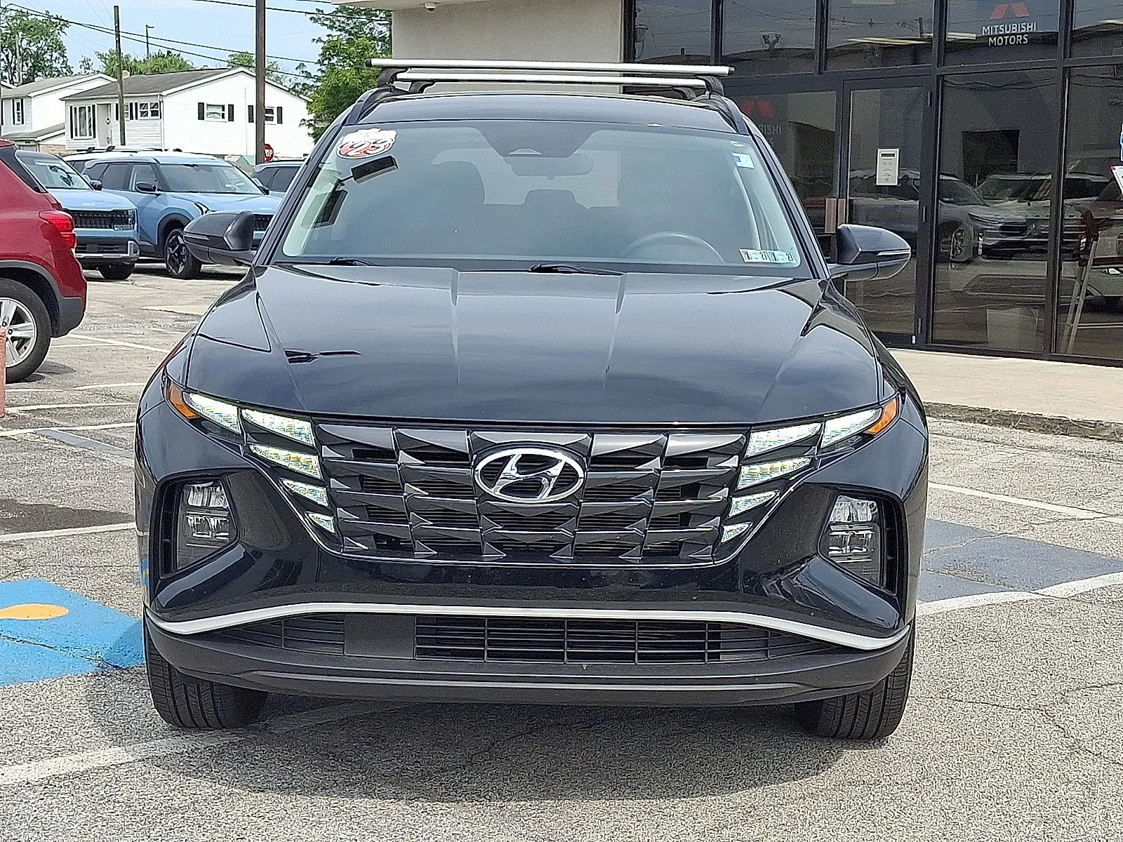 Used 2023 Black Hyundai SEL image 2