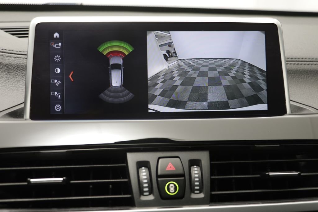 Used 2021 Mineral White Metallic BMW xDrive28i image 9