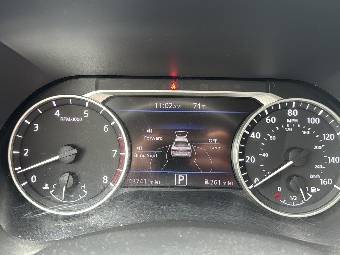 Used 2025 Super Black Nissan SR image 6