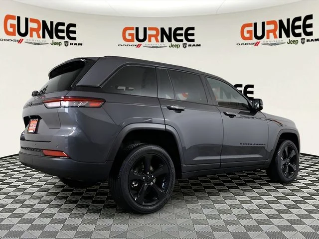 2025 Jeep Grand Cherokee Altitude - Photo 36