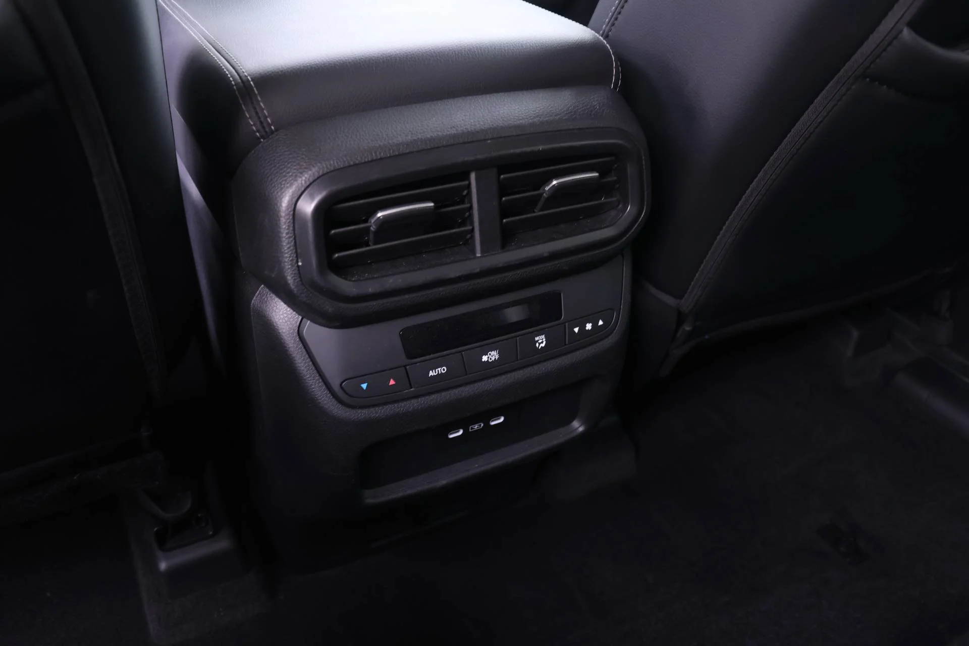 2025 Honda Pilot EX-L - Photo 13