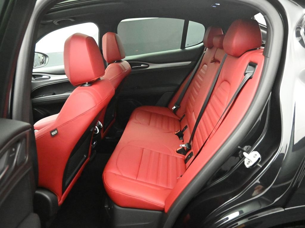 2025 ALFA ROMEO STELVIO - Image 21