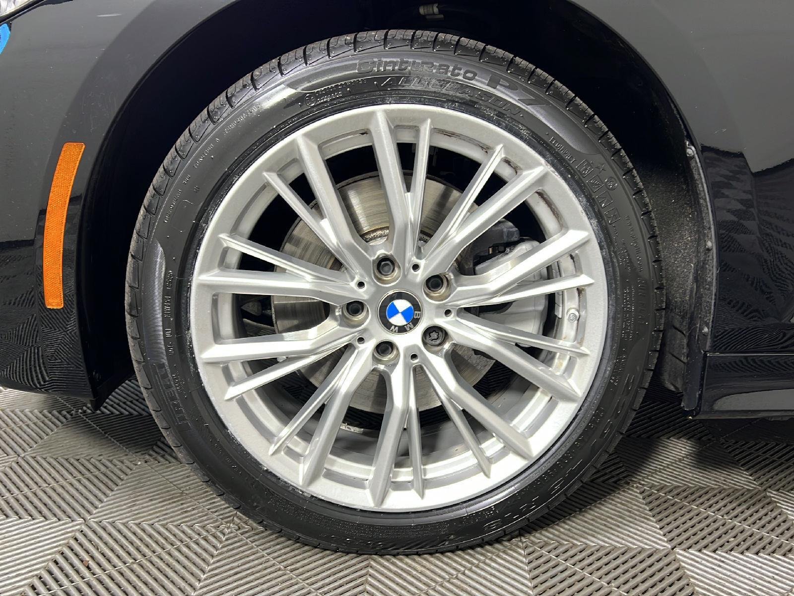 Used 2024 Jet Black BMW 330i xDrive image 9