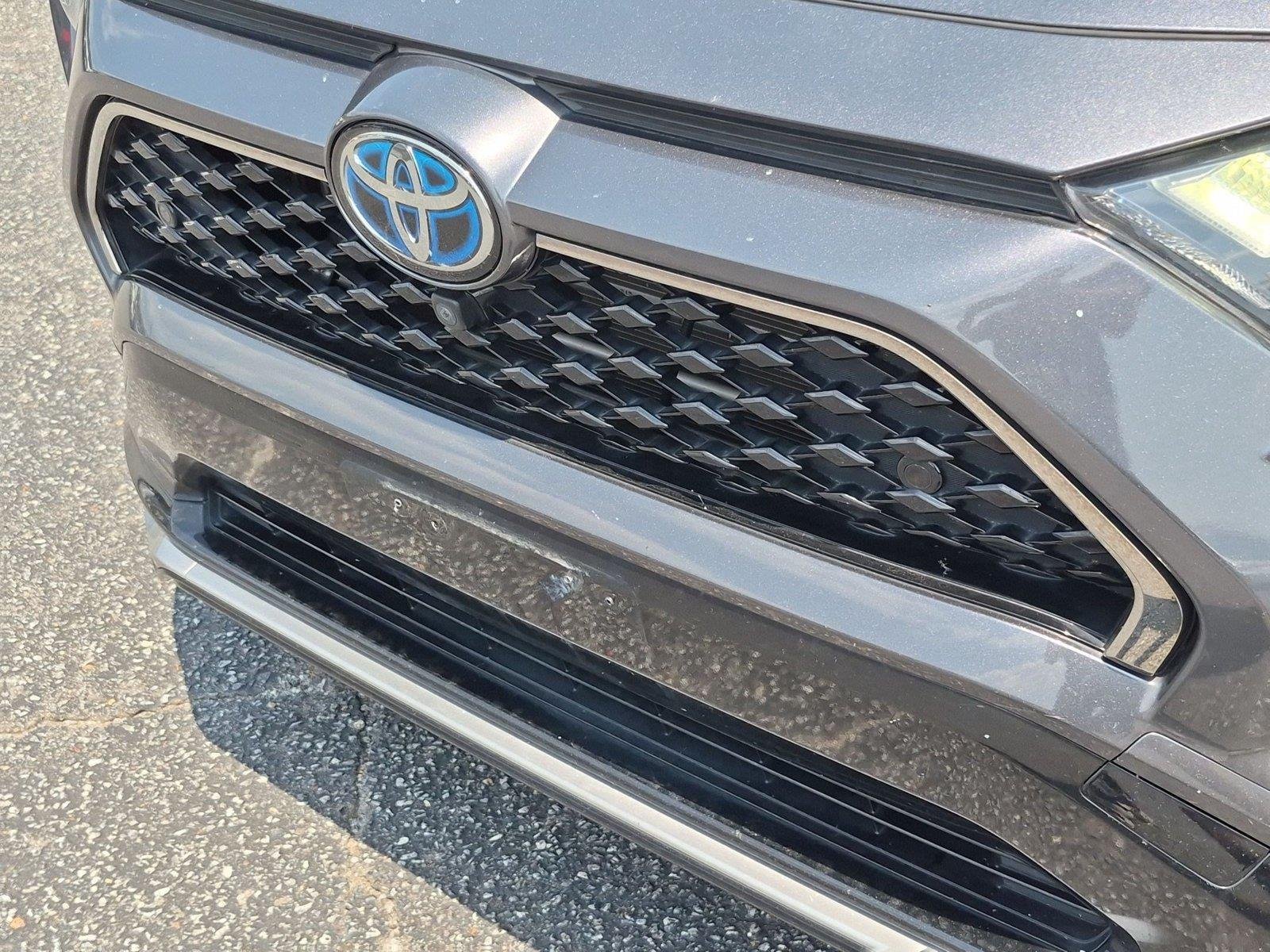 Used 2022  Toyota XSE image 14