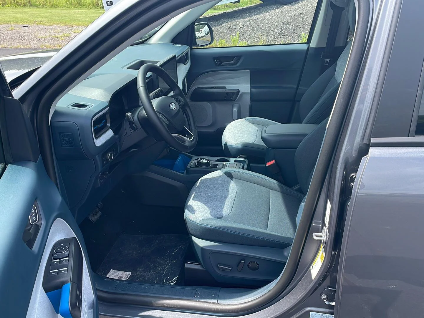 New 2026 Carbonized Gray Metallic Ford XLT image 9
