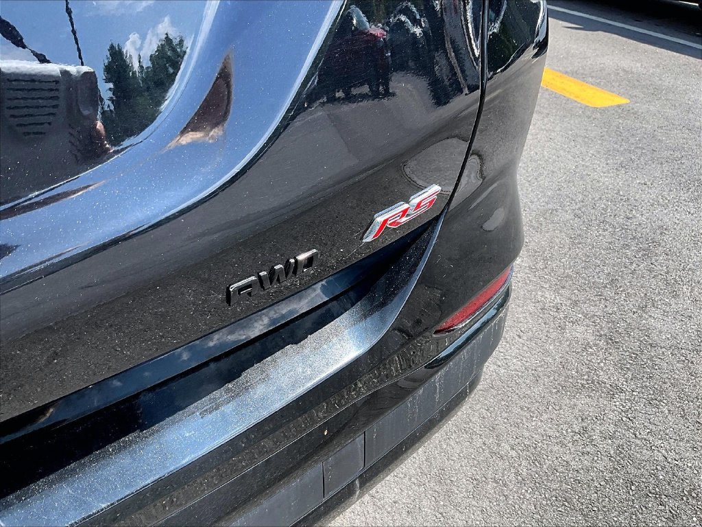 Used 2024 Black Chevrolet RS image 27