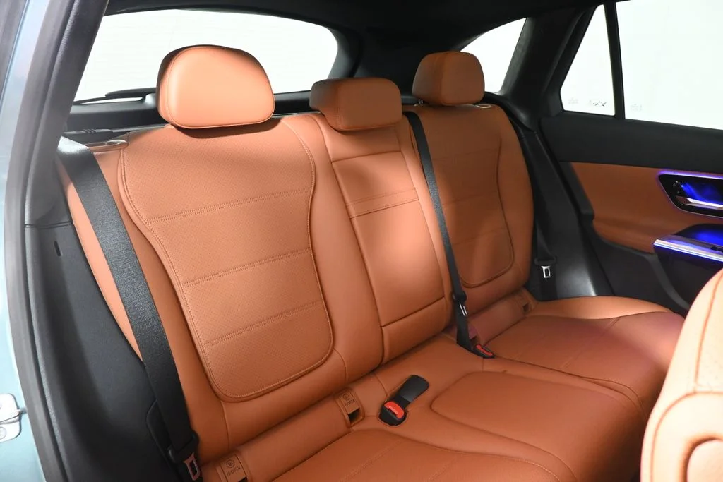 New 2026 Silver Mercedes-Benz GLC 300 image 32