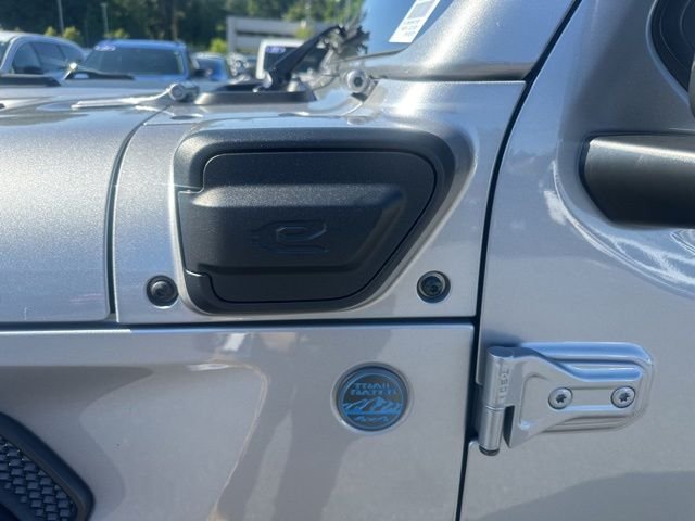 Used 2021 Silver Jeep Unlimited Rubicon 4xe image 10