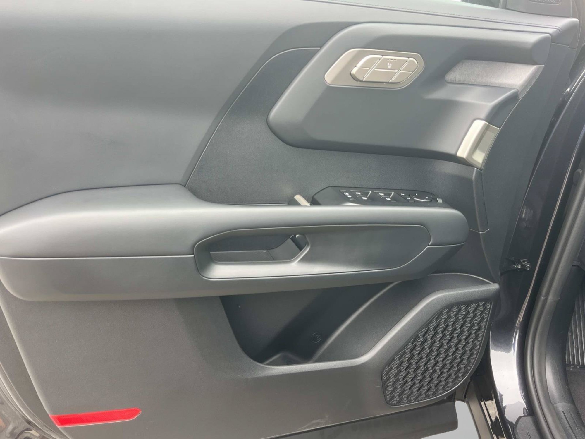 New 2027 Panthera Metal Kia S image 22