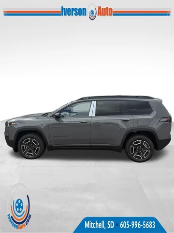 2026 Jeep Cherokee Laredo