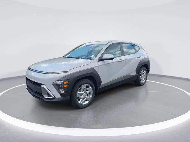 New 2026 Gray Hyundai SE FWD image 4