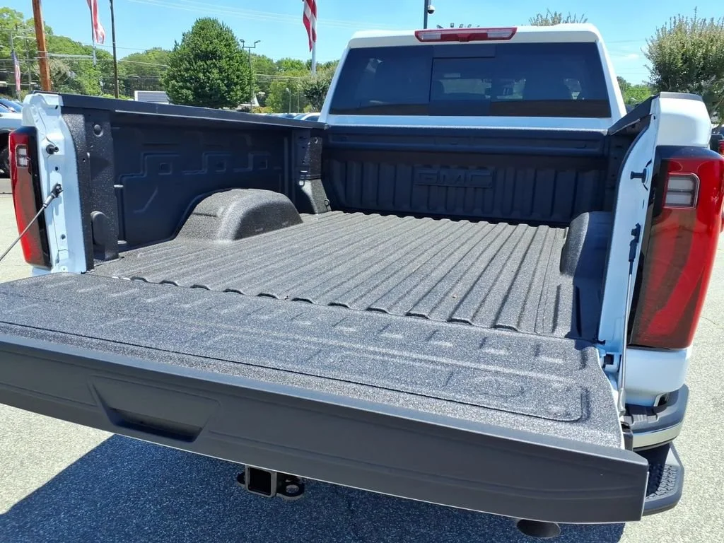 New 2026 Summit White GMC SLT image 25