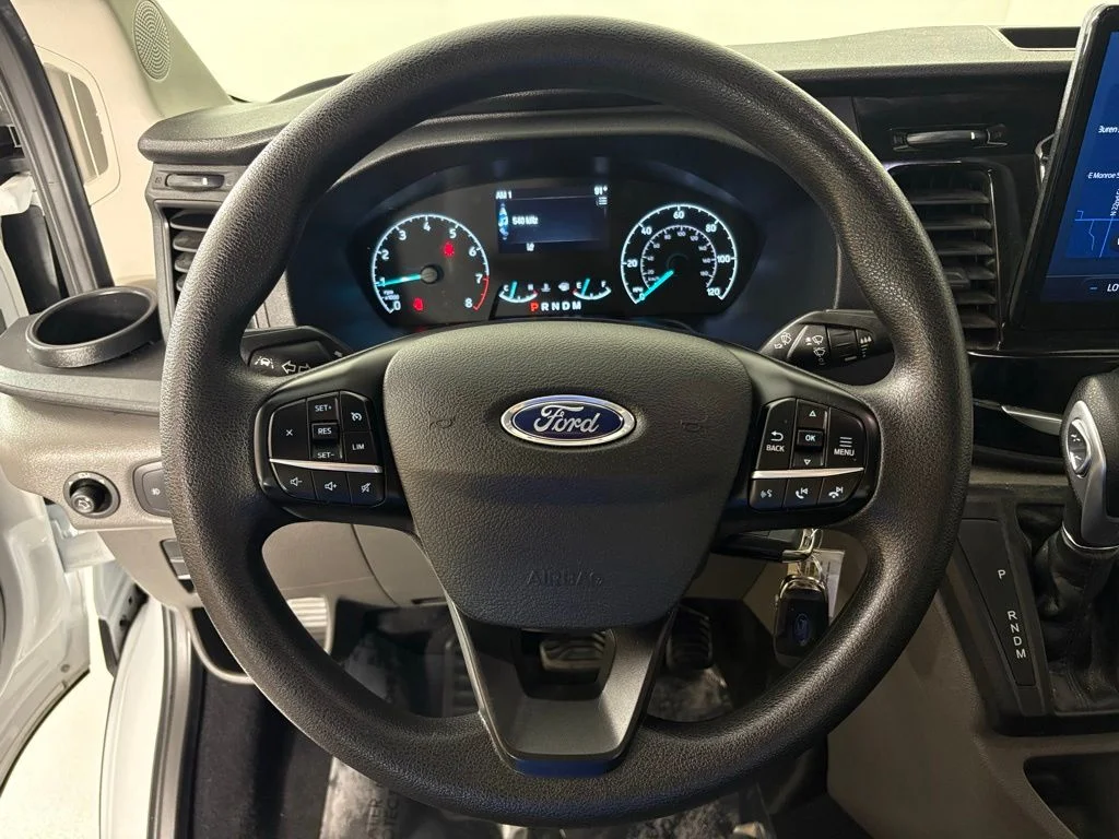 Used 2023 White Ford XLT image 17
