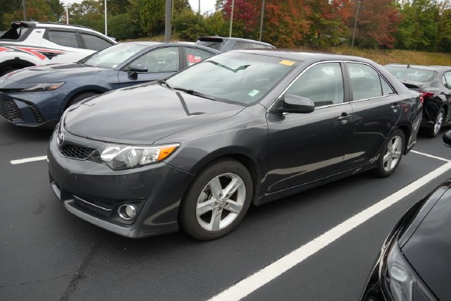 Used 2012 Gray Toyota SE image 10