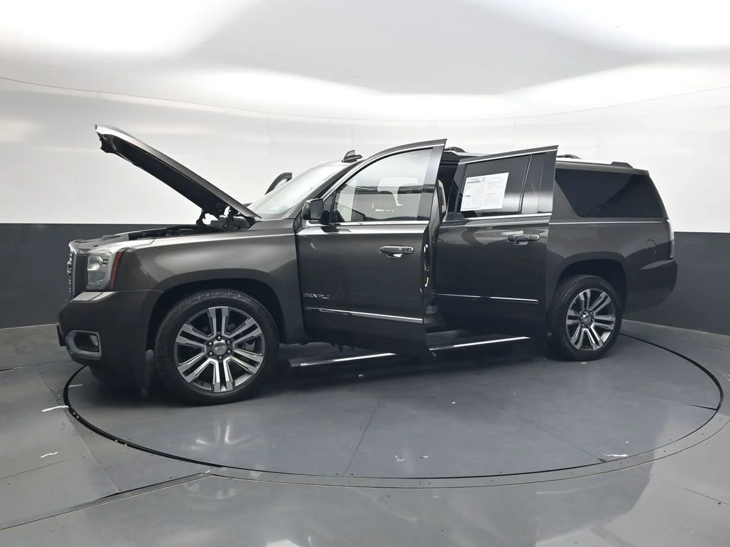 Used 2019 Gray GMC Denali image 45