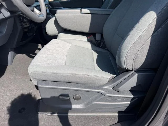 New 2026 Carbonized Gray Metallic Ford F-250® XLT image 41