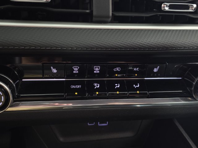 2025 Chevrolet Equinox LT - Photo 19
