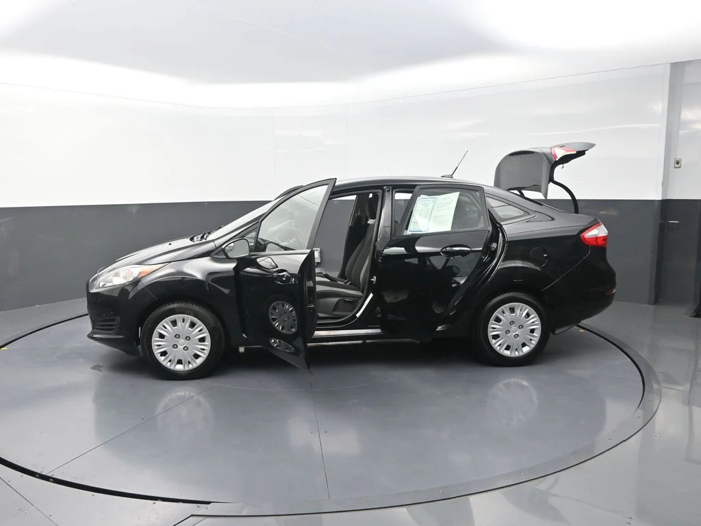 Used 2019 Black Ford S image 33