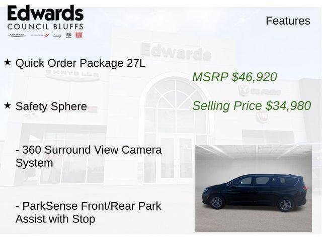New 2026 Diamond Black Crystal Pearl-Coat Exterior Paint Chrysler Select image 8