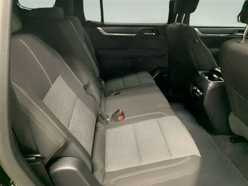 2025 GMC Acadia Elevation - Photo 17
