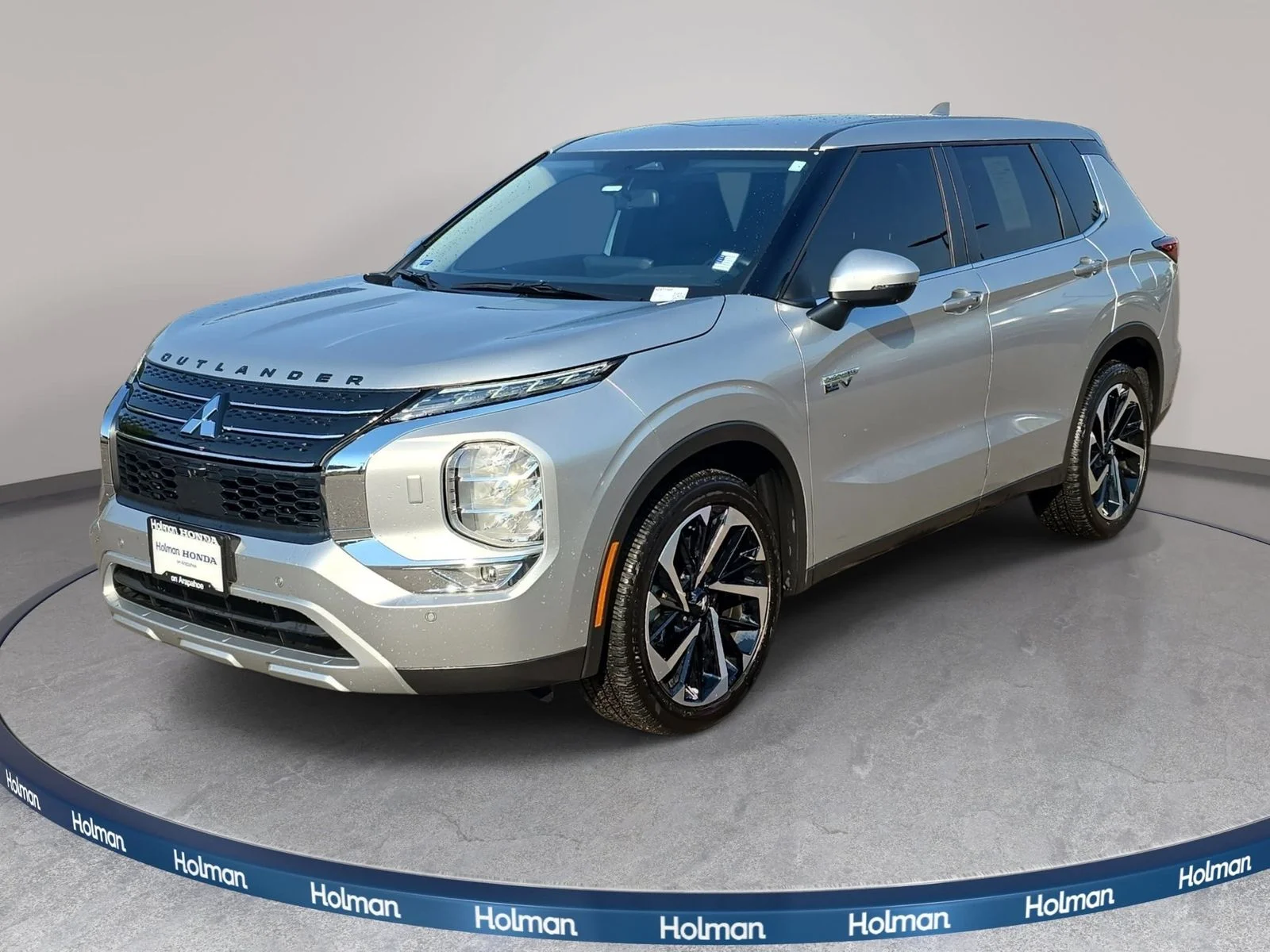 2025 Mitsubishi Outlander Plug-in Hybrid SE S-AWC's photo