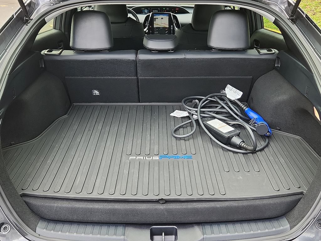Used 2021 Magnetic Gray Metallic Toyota XLE image 29