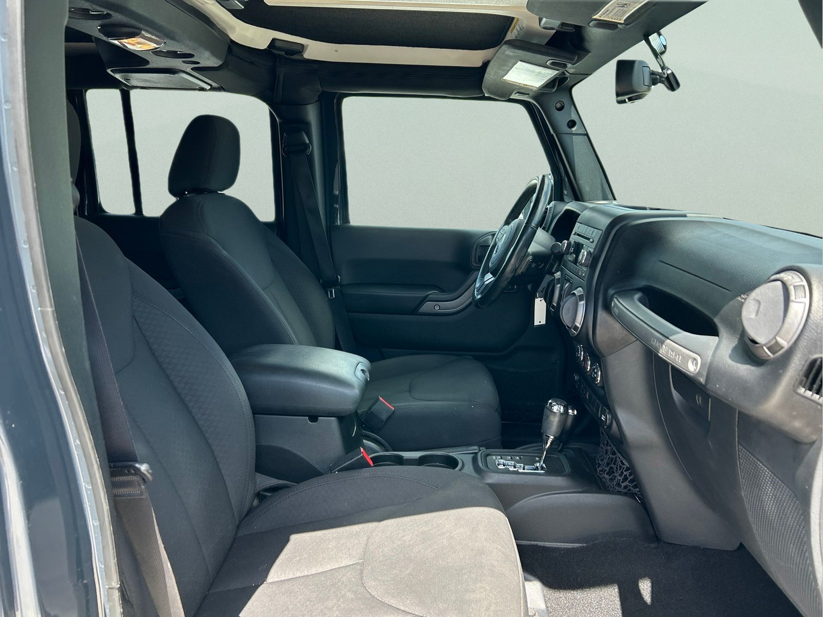 Used 2017 Black Jeep Unlimited Sport image 12