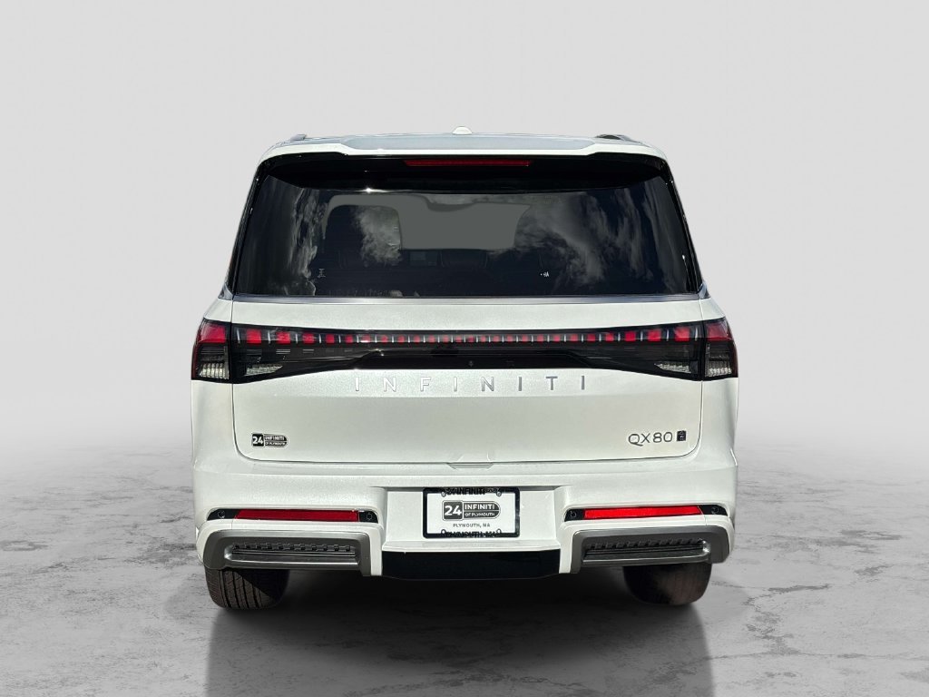 New 2027 White INFINITI LUXE image 3