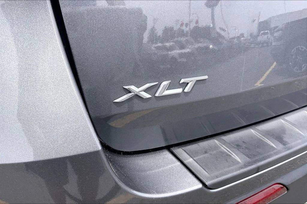 Used 2021 Gray Ford XLT image 32