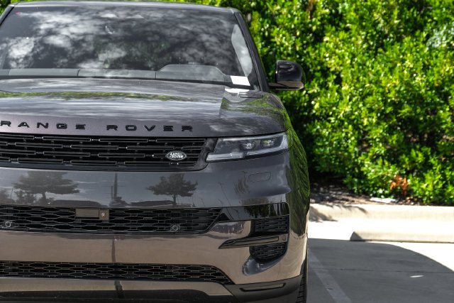New 2027 Charente Grey Land Rover SE image 52