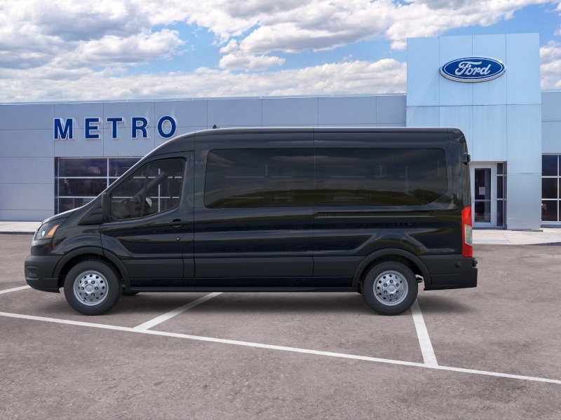 New 2026 Agate Black Metallic Ford XLT image 4