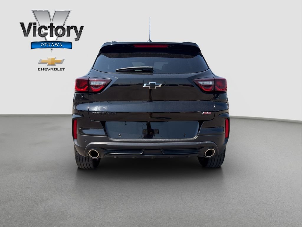 Used 2025 Black Chevrolet RS image 5